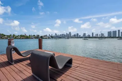 Dock