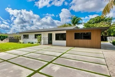 12900 NW 20th Ave 1
