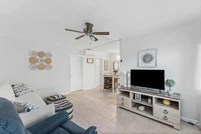 11 SW 4th Avenue #Unit 6 1