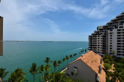 540 Brickell Key Dr #1025 1