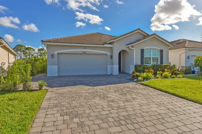 4444 NW King Court 1