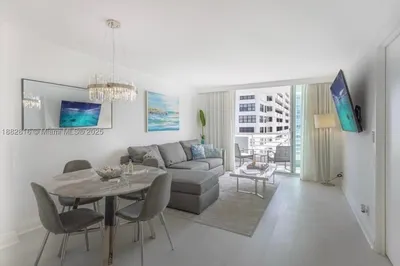 2670 E Sunrise Blvd #1103 1