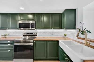 2707 NE 14th Street Causeway #401 1