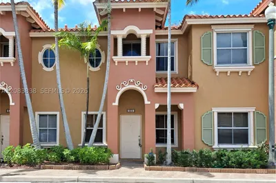 632 SW 107th Ave #606 1