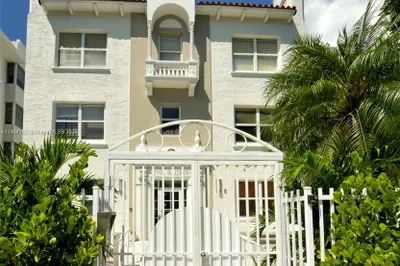 1542 Drexel Ave #207 1
