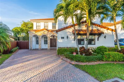 9923 NW 10th Ter 1