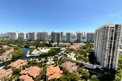 1000 W Island Blvd #2707 1