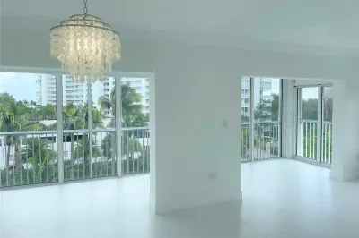 590 Ocean Dr #5C 1