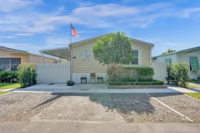 550 NW 214th Ave 1