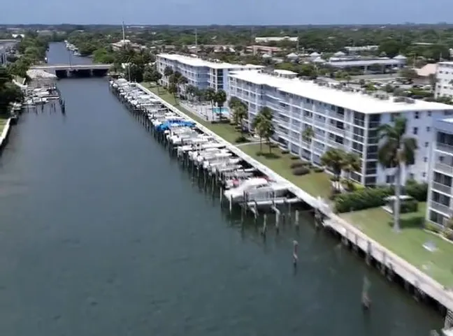 108 Paradise Harbour #514 + Boat Slip 2