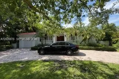 1237 Aduana Ave 1