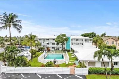 1751 S Ocean Blvd #207W 1