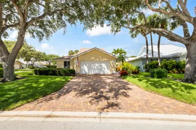 224 Cape Pointe Circle 1