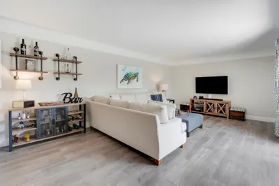 3900 County Line Road #4c 1