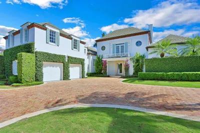 576 Island Drive 1