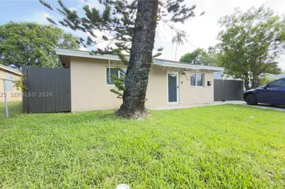 920 NW 65th St 1