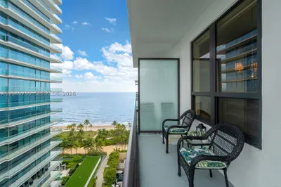 10185 Collins Ave #PH23 1