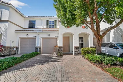 4545 Tara Cove Way 1