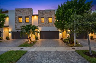 8110 NW 104th Ct 1