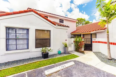 1711 San Remo Cir 1
