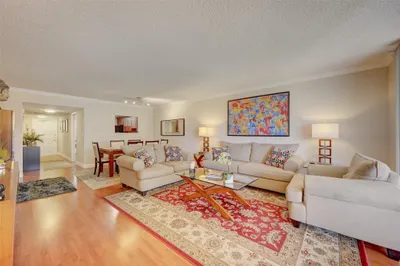 823 Cypress Boulevard #201 1