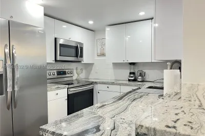 66 Valencia Ave #1102A 1