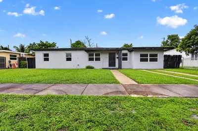19320 NW 6th Court 1