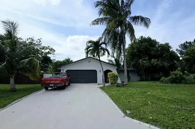 4475 Foss Road 1