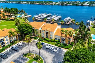 167 YACHT CLUB Way #205 1