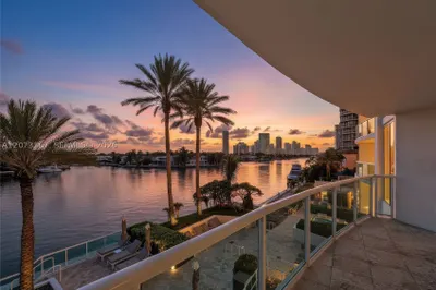 20201 E Country Club Dr #308 1