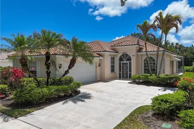 8521 SE Palm Hammock Lane 1
