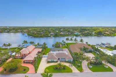35 SE Saddleback Road 1