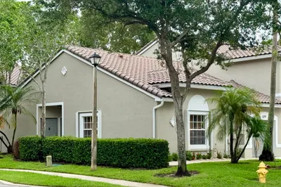 13219 NW 7th Manor 1