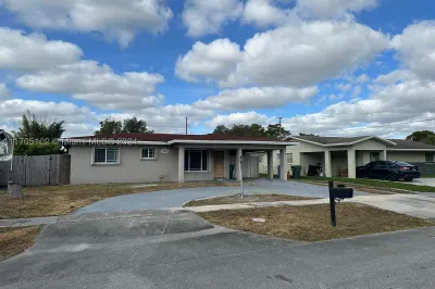 2811 NW 26th Ave 1