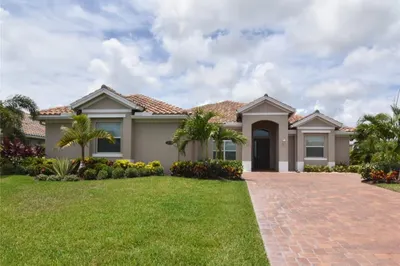 4737 Four Lakes Cir Sw 1