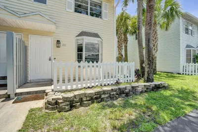 201 SW 3rd Street #201 1