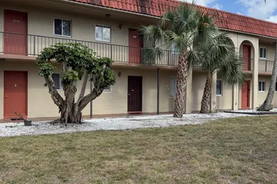6074 Forest Hill Boulevard #208 1