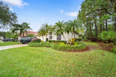 5003 SE Mariner Village Lane 1