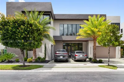 10261 NW 74th Ter #10261 1