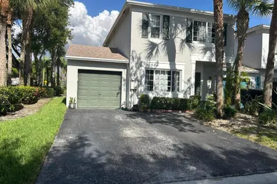 6001 Harbor Isle Way #494 1