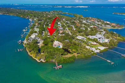37 E High Point Road 1