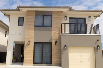 110 NW 11th Ct 1