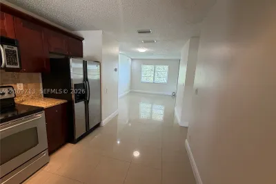 432 Lakeside Dr #257 1