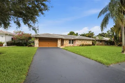 821 Ramblewood Dr #821 1