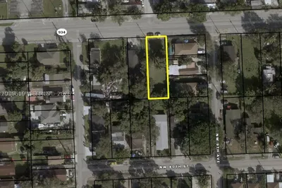 920 NW 81st St 1