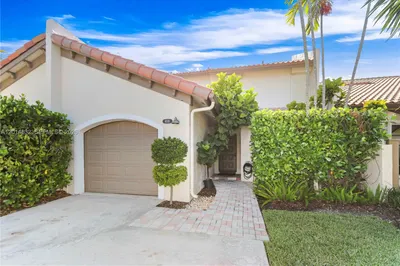 8555 SW 114th Ct 1