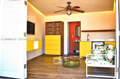 5055 Collins Ave #CAB16 1