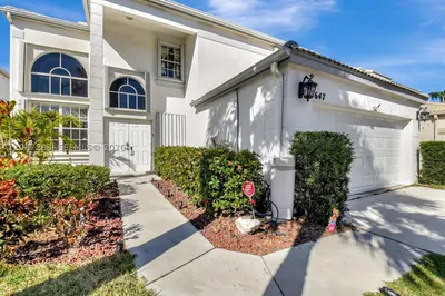 7647 Rockport Cir 1