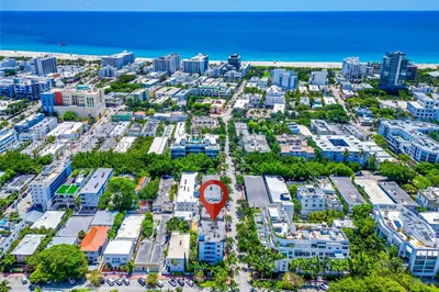 301 Jefferson Ave #4A 1