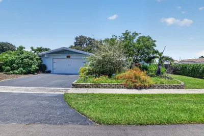 807 SW 3rd Street 1